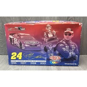 Action Performance Jeff Gordon #24 DuPont Monte Carlo 1:64 Souvenir Rig Set